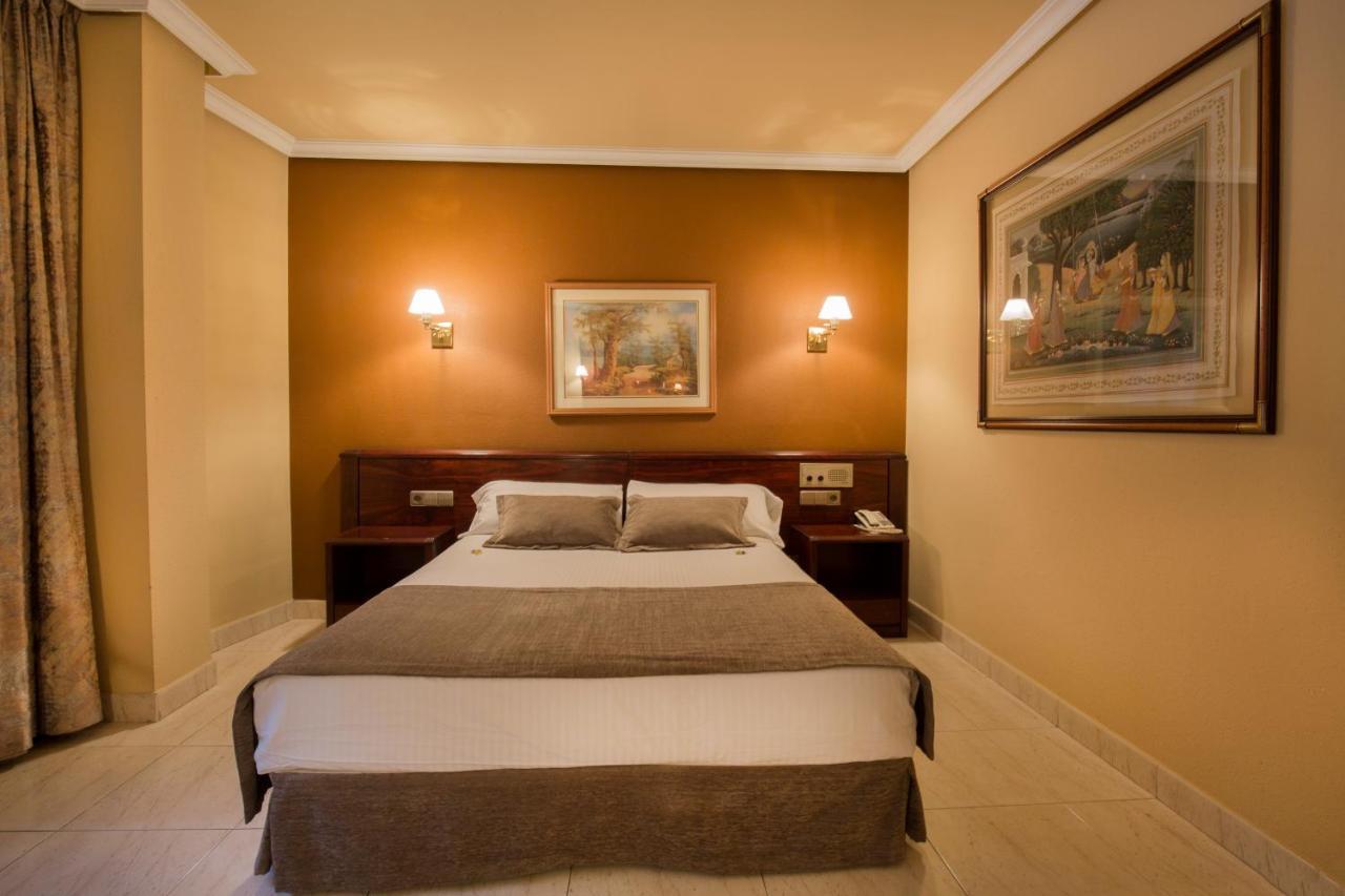 Yomo Imperial Hotell Sant Julià de Lòria Eksteriør bilde