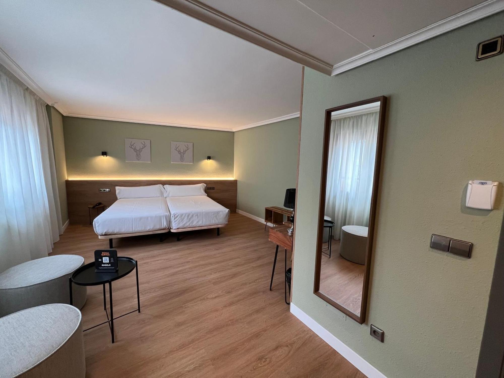 Yomo Imperial Hotell Sant Julià de Lòria Eksteriør bilde