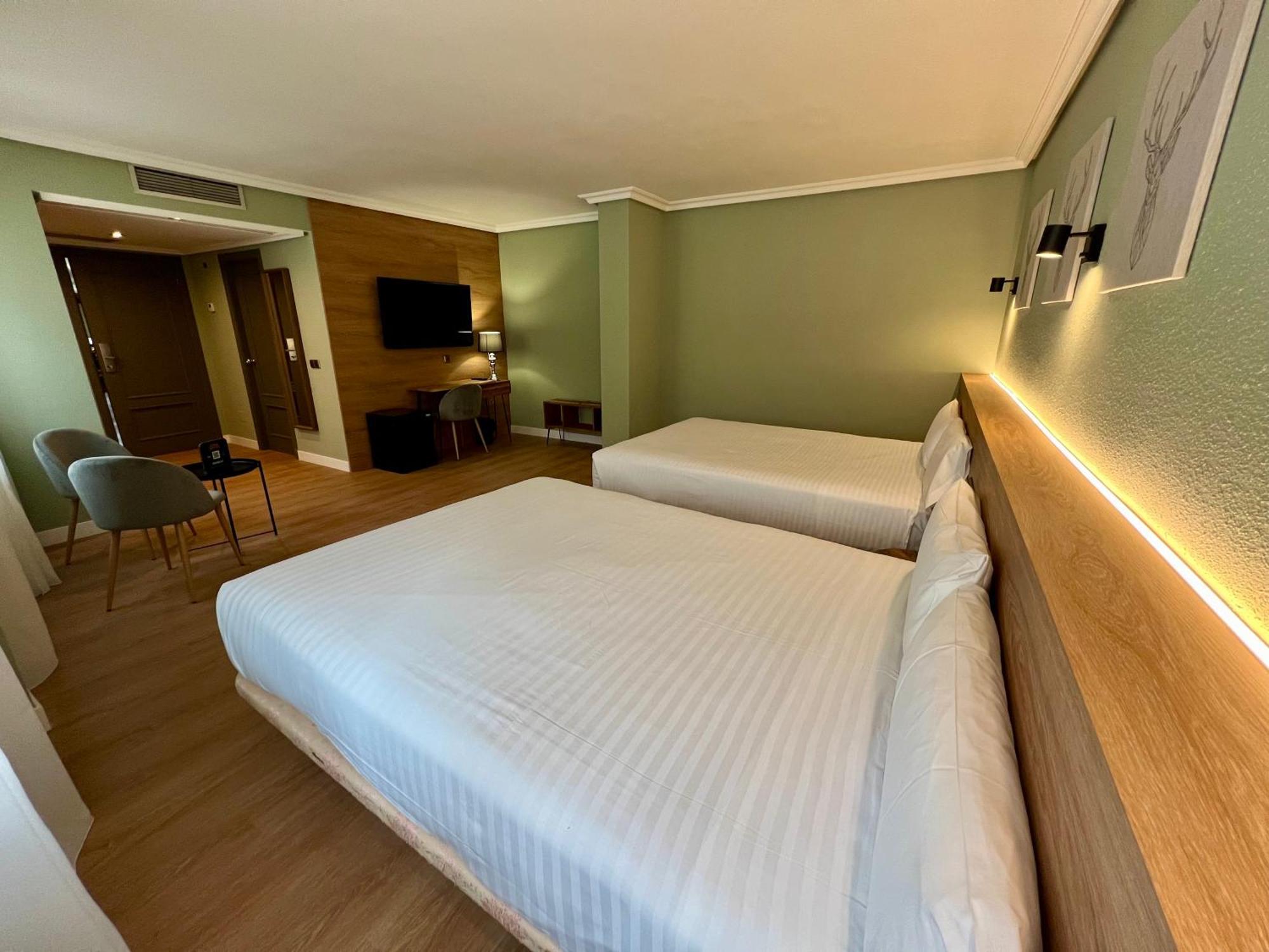 Yomo Imperial Hotell Sant Julià de Lòria Eksteriør bilde