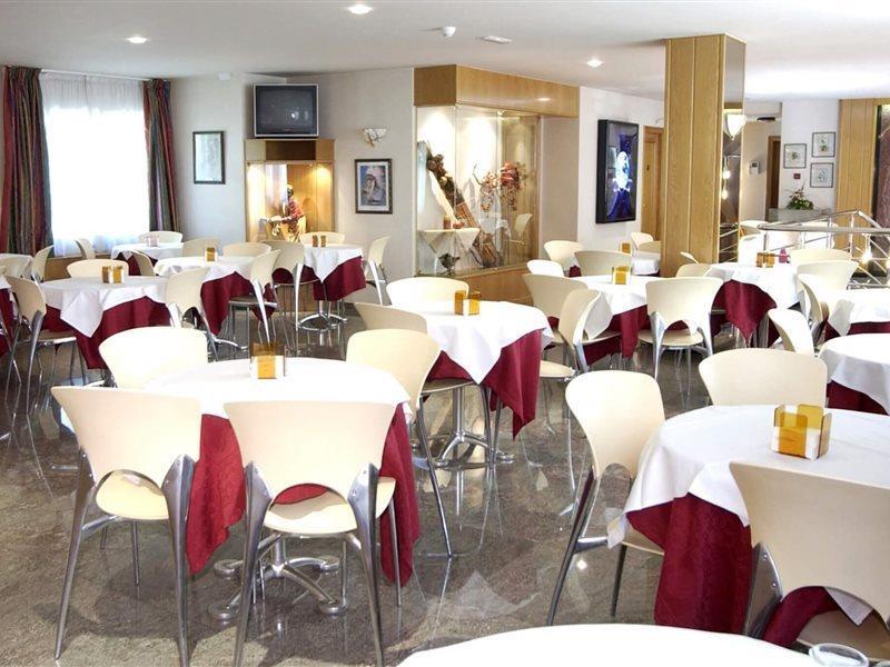 Yomo Imperial Hotell Sant Julià de Lòria Eksteriør bilde