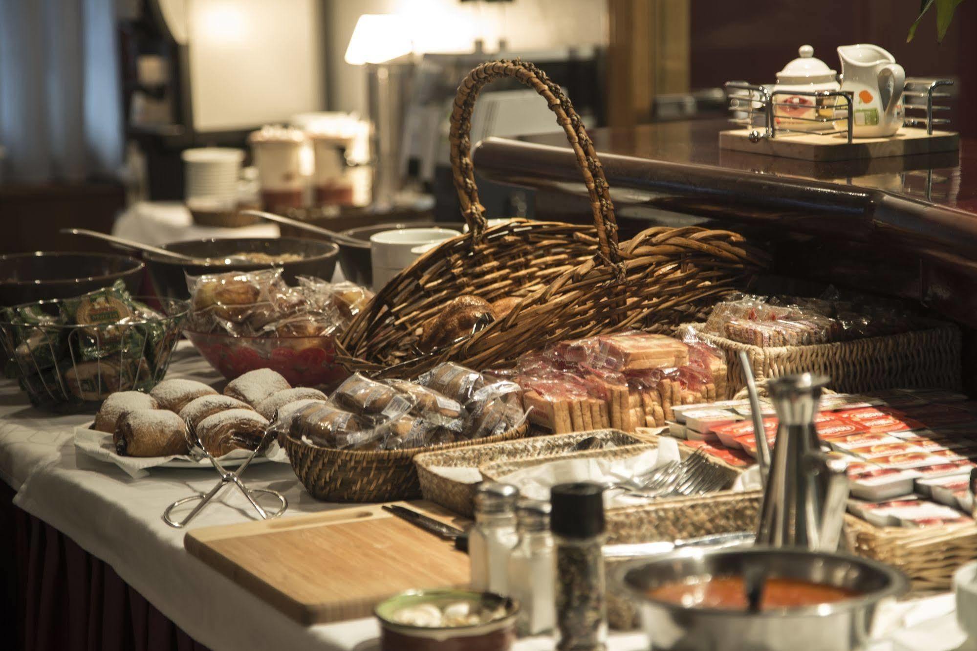 Yomo Imperial Hotell Sant Julià de Lòria Eksteriør bilde