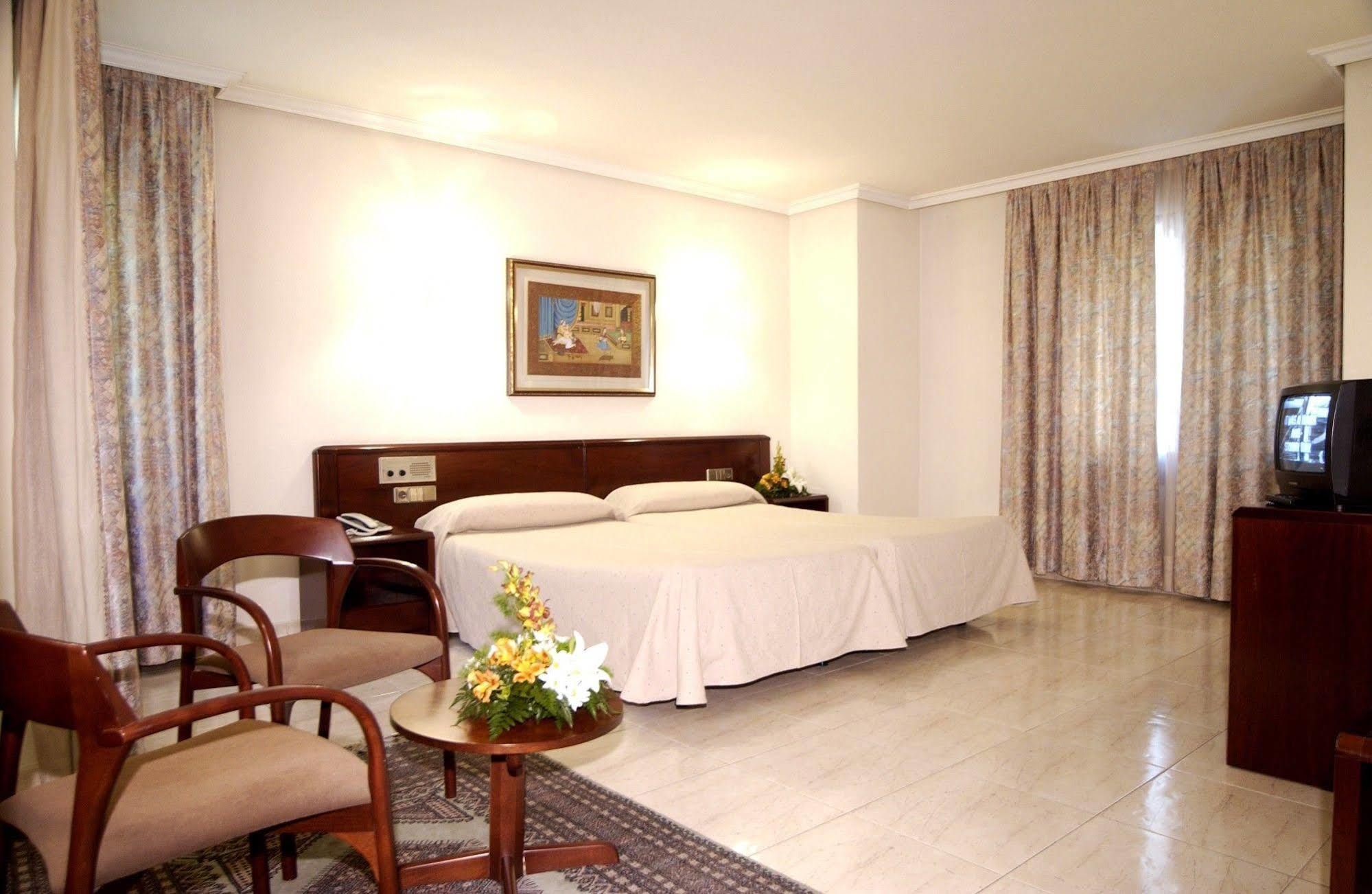 Yomo Imperial Hotell Sant Julià de Lòria Rom bilde